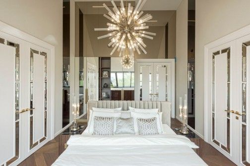 Laskasas & Cl de Maison: Timeless Bedroom Design